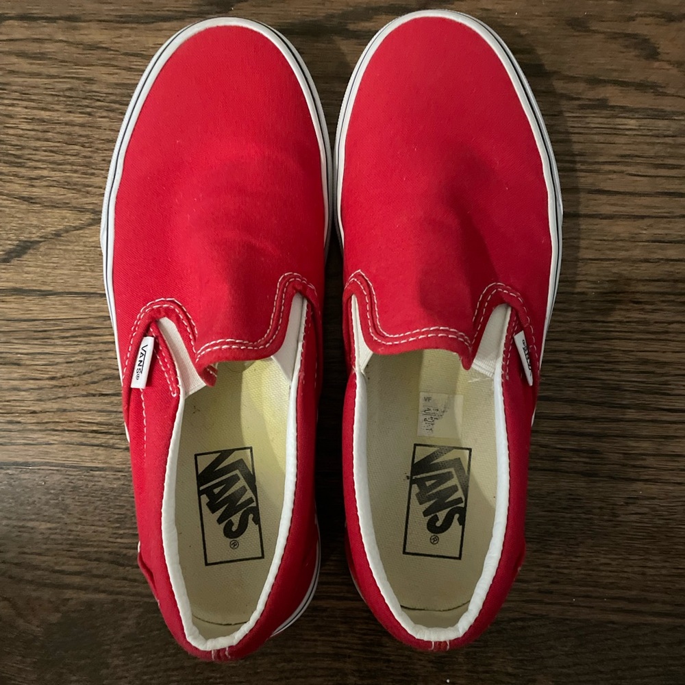 Vibrant, fun red sneakers!!! Lightly worn and eye catching